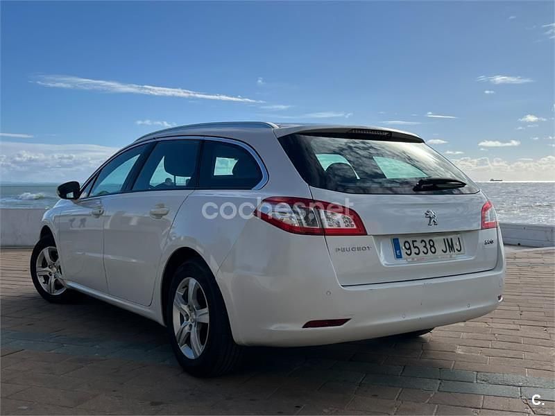 Usado Peugeot 508 SW Allure 150 CV (110 kW) 2016 Blanco Familiar
