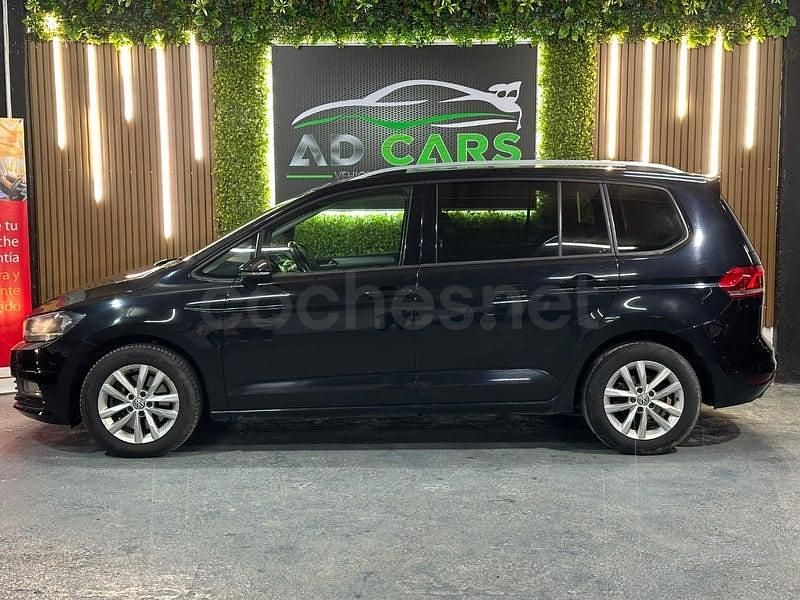 Usado VW Touran Advance 150 CV (110 kW) 2017 Negro Monovolumen
