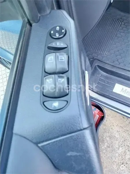 Usado Mercedes Viano 224 CV (164 kW) 2012 Gris / plata Monovolumen