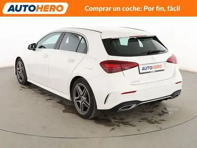 Usado Mercedes A200 AMG line 163 CV (119 kW) 2024 Blanco Berlina