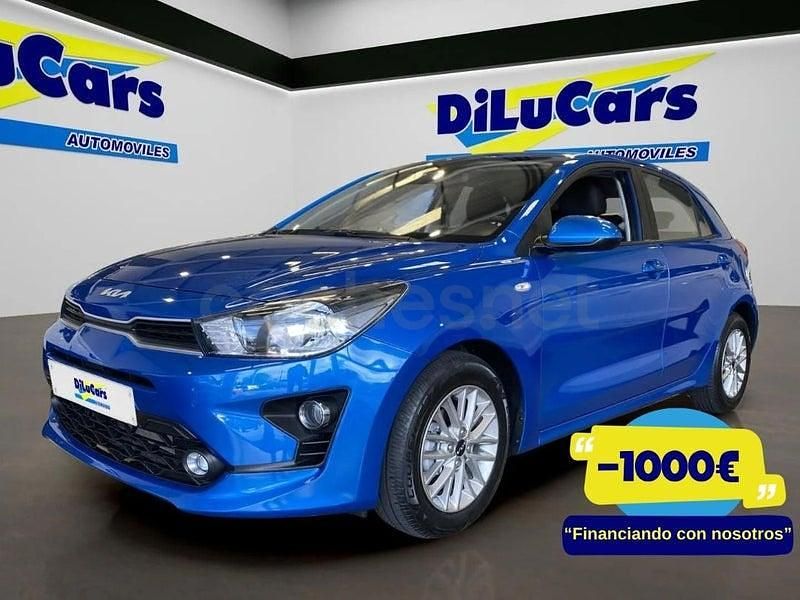 Azul Usado 2022 Kia Rio Berlina | 13.350 € (Precio justo) - Imagen 1/4