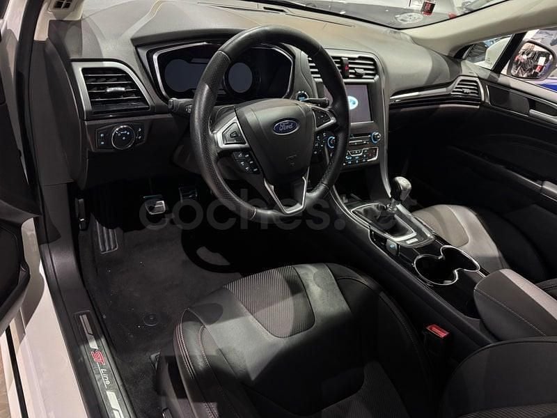 Usado Ford Mondeo ST-Line 150 CV (110 kW) 2018 Blanco Berlina