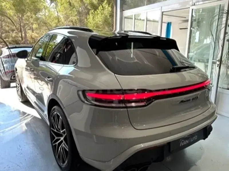 Usado Porsche Macan GTS 441 CV (324 kW) 2022 Gris / plata SUV