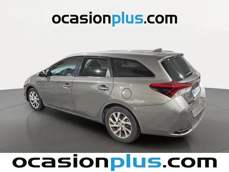 Usado Toyota Auris Hybrid Active 136 CV (100 kW) 2017 Gris Familiar