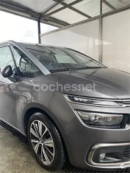 Usado Citroën C4 Picasso Shine 120 CV (88 kW) 2018 Gris / plata Monovolumen