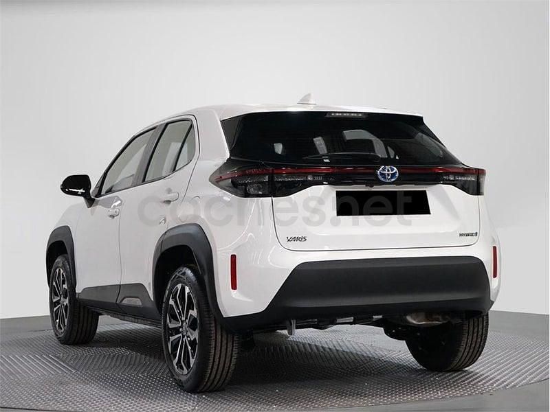 Usado Toyota Yaris Cross Active 116 CV (85 kW) 2022 Blanco SUV