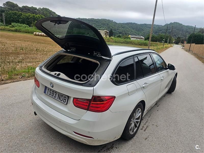 Usado BMW 318 136 CV (100 kW) 2015 Blanco Familiar