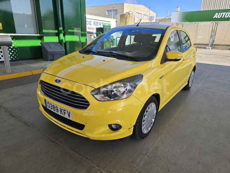 Amarillo Usado 2017 Ford Ka Plus Ultimate Utilitario | 7950 € (Buen precio) - Imagen 1/4