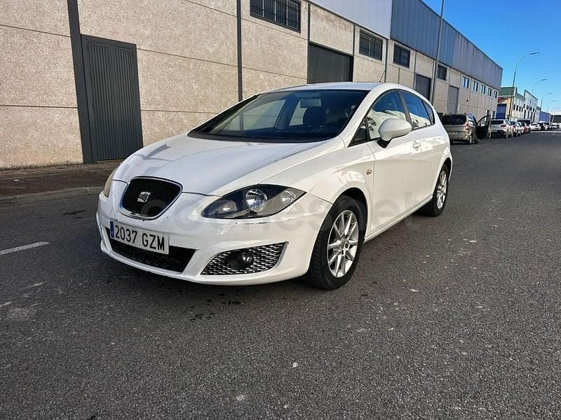 Usado Seat Leon Copa 105 CV (77 kW) 2011 Blanco Utilitario