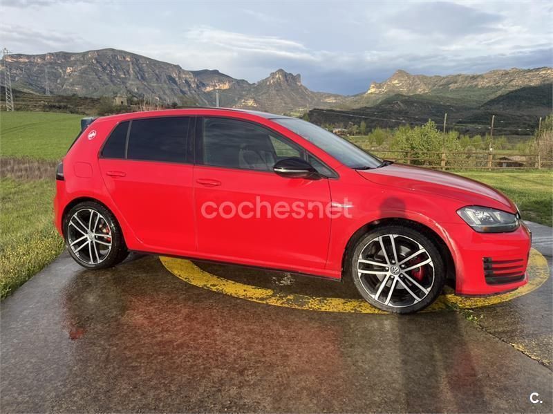 Rojo Usado 2016 VW Golf VII GTD Berlina | 15.600 € (Precio justo) - Imagen 1/4