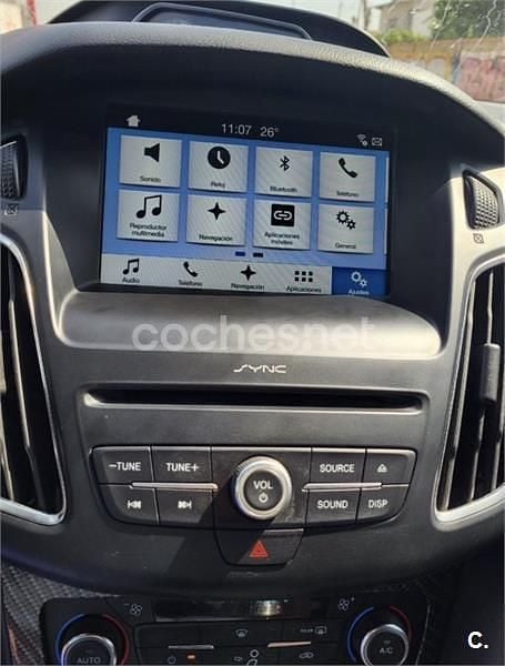 Usado Ford Focus Sport 182 CV (133 kW) 2017 Gris / plata Berlina