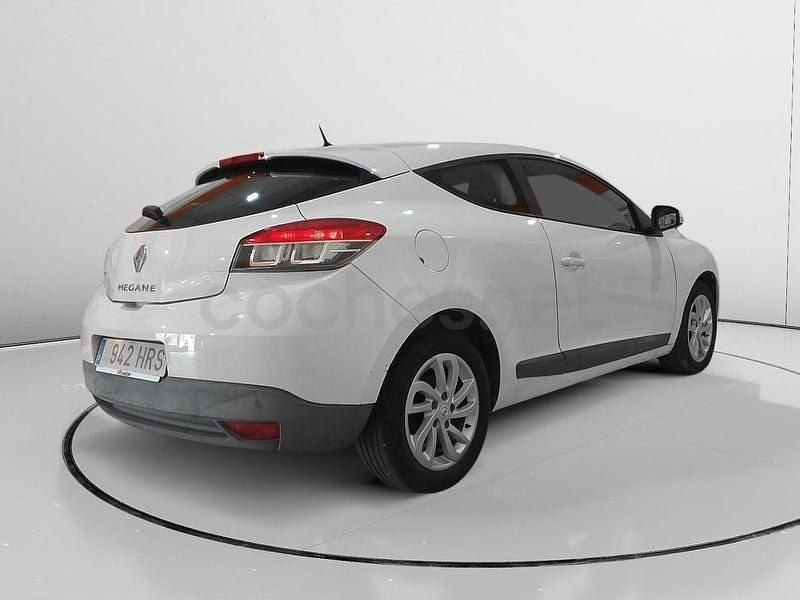 Usado Renault Mégane Expression 115 CV (84 kW) 2013 Blanco Berlina