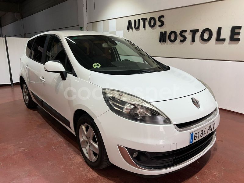 Usado Renault Scénic III Dynamique 110 CV (80 kW) 2013 Blanco Monovolumen