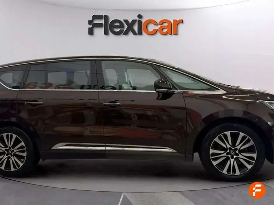 Begagnad Renault Espace Initiale Paris 160 HK (117 kW) 2018 Röd Minibuss