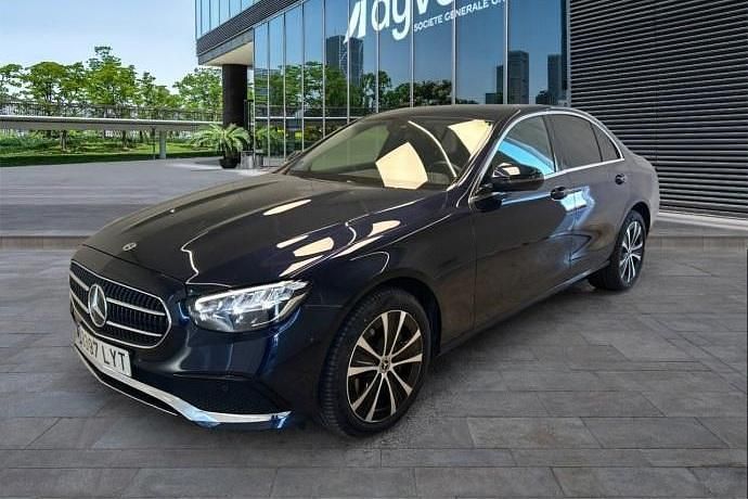 Usado 2022 Mercedes E300 Berlina | 37.900 € - Imagen 1/4