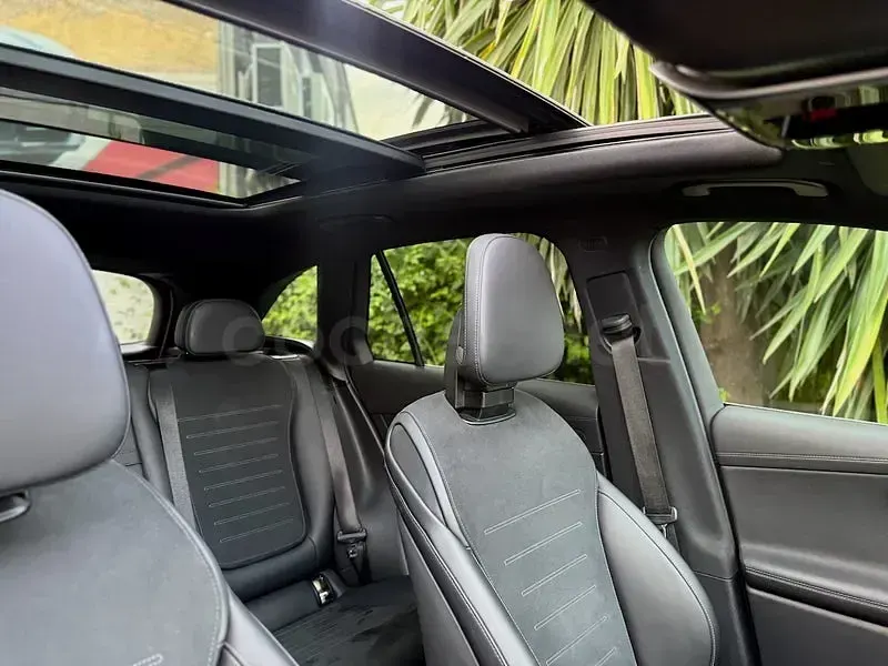 Usado Mercedes GLC220 197 CV (144 kW) 2025 Blanco SUV