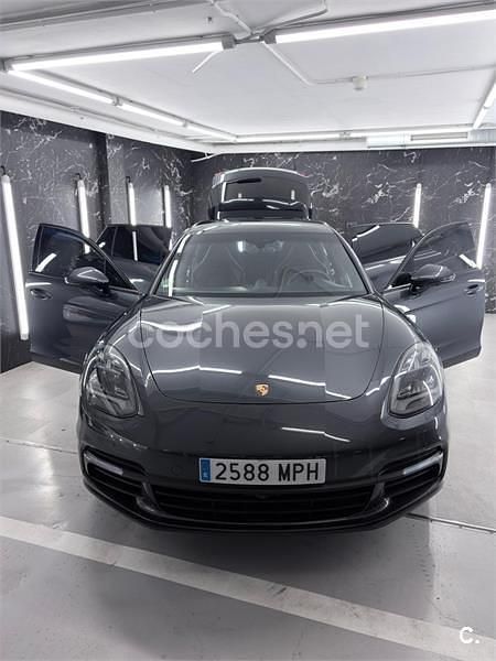 Usado Porsche Panamera Sport Turismo 440 CV (323 kW) 2018 Gris / plata Familiar