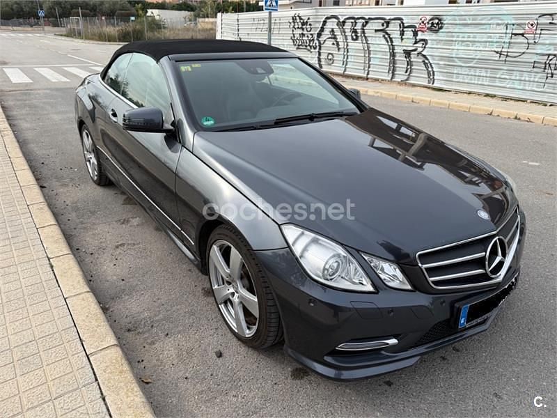 Usado Mercedes E220 Avantgarde 170 CV (125 kW) 2013 Gris / plata Descapotable
