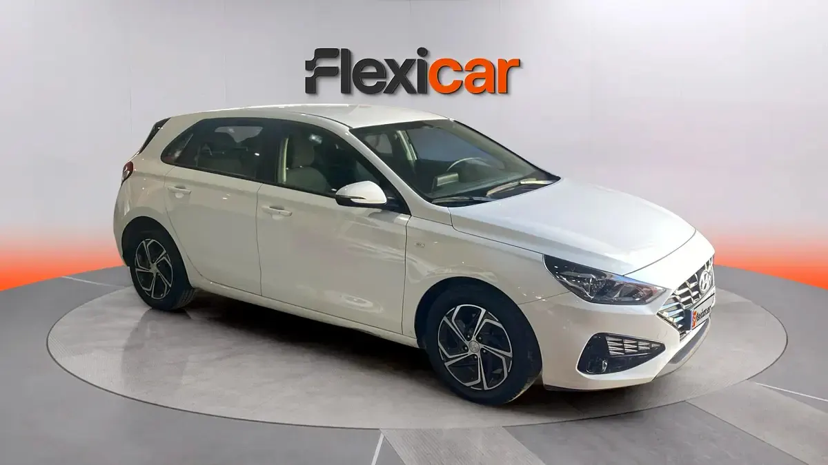 Usado Hyundai i30 120 CV (88 kW) 2022 Berlina