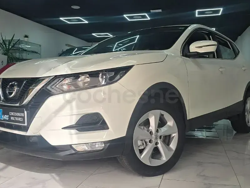Usado Nissan Qashqai Acenta 140 CV (102 kW) 2018 Blanco SUV