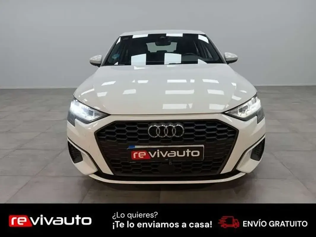 Usado Audi A3 Sportback 110 CV (80 kW) 2021 Blanco Utilitario