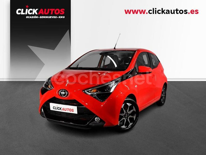 Rojo Usado 2022 Toyota Aygo X-play Utilitario | 11.450 € (Precio justo) - Imagen 1/4