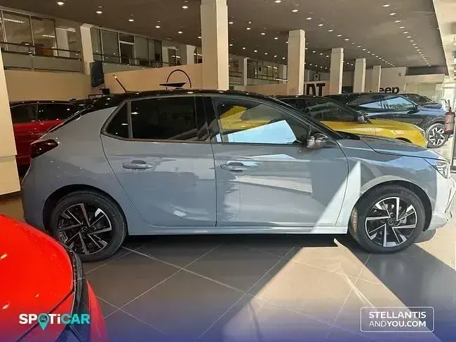 Nuevo Opel Corsa 100 CV (73 kW) 2026 Gris Utilitario