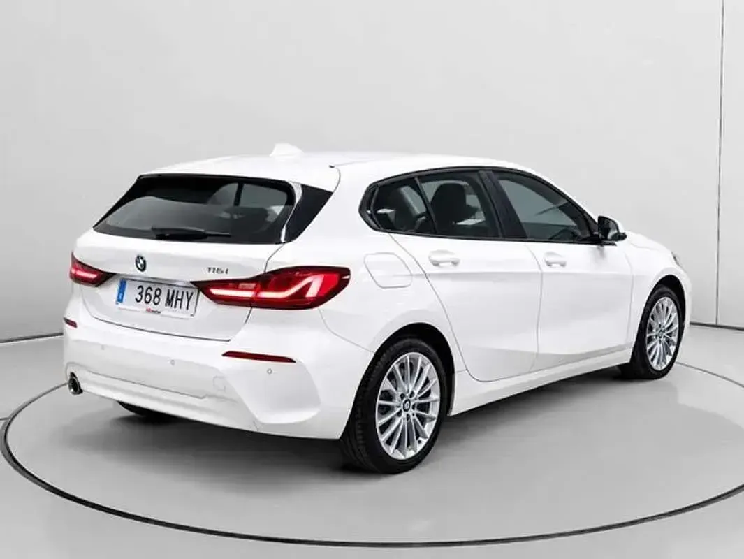 Usado BMW 118 136 CV (100 kW) 2023 Blanco Utilitario