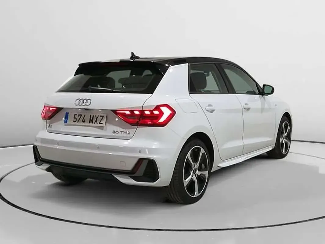 Usado Audi A1 Ambiente 116 CV (85 kW) 2025 Blanco SUV