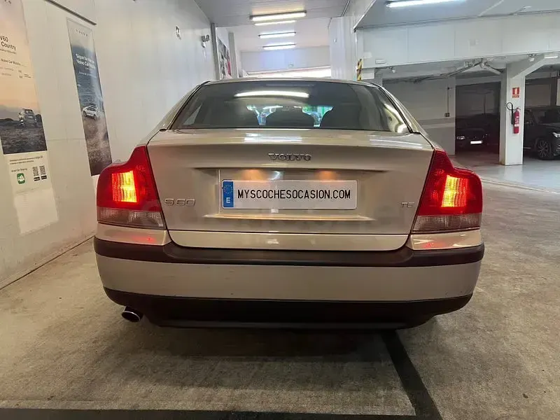 Begagnad Volvo S60 250 HK (183 kW) 2003 Beige Sedan
