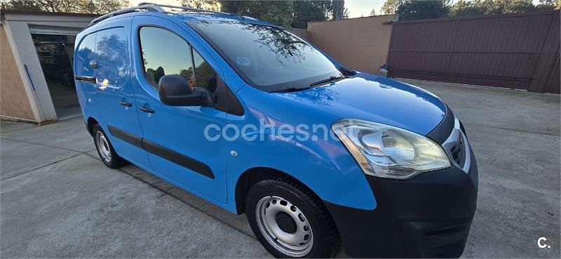Azul Usado 2016 Peugeot Partner Tepee Access Monovolumen | 6700 € (Super precio) - Imagen 1/4