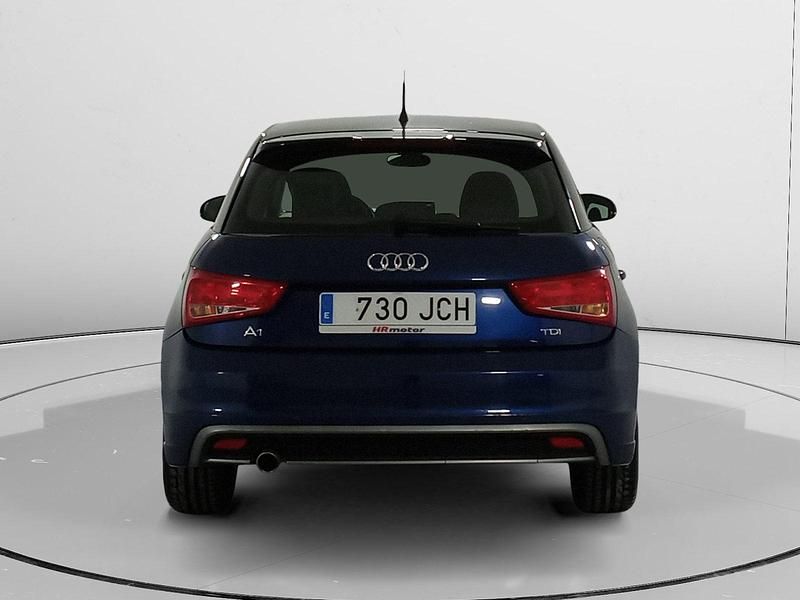 Usado Audi A1 Attraction 91 CV (66 kW) 2015 Azul Utilitario