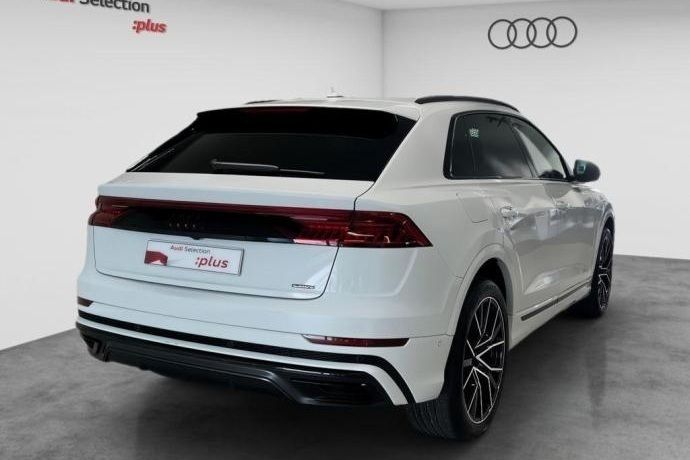 Usado Audi Q8 286 CV (210 kW) 2023 SUV