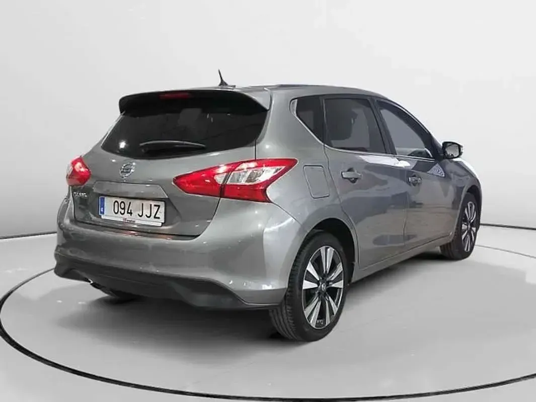 Usado Nissan Pulsar Acenta 116 CV (85 kW) 2015 Gris Utilitario