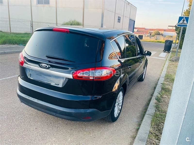 Usado Ford S-MAX Titanium 140 CV (102 kW) 2012 Negro Monovolumen