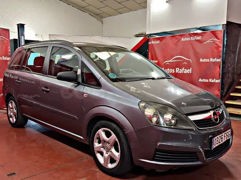 Usado Opel Zafira Enjoy 105 CV (77 kW) 2007 Gris / plata Monovolumen