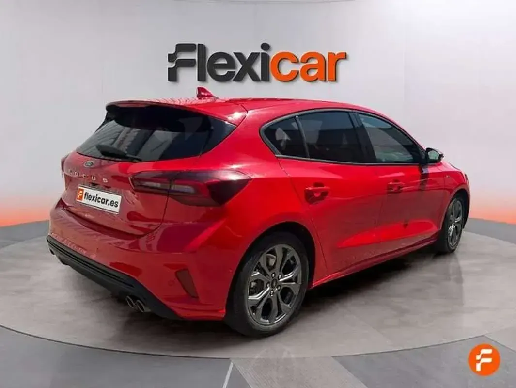 Usado Ford Focus Active 155 CV (114 kW) 2024 Rojo Berlina
