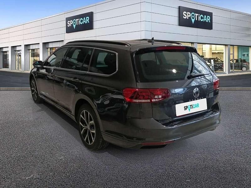 Używany VW Passat Executive 150 KM (110 kW) 2021 Kombi