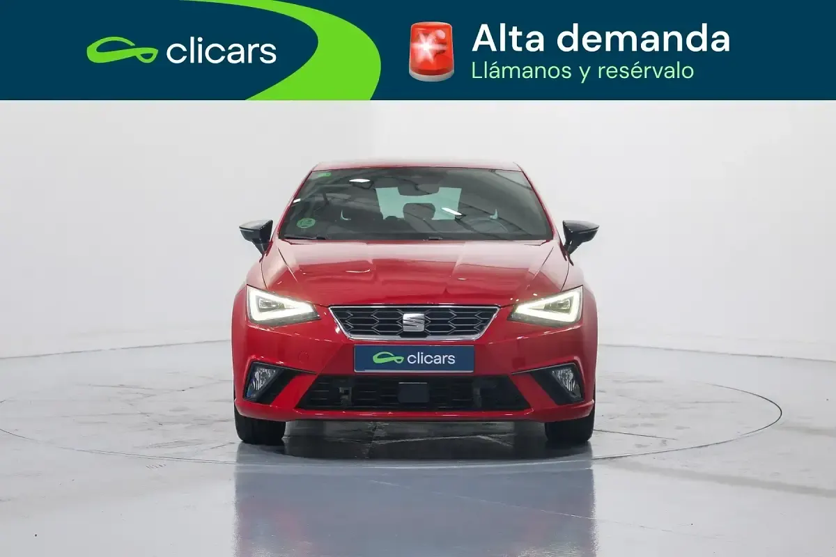 Usado Seat Ibiza FR 110 CV (80 kW) 2022 Rojo Utilitario
