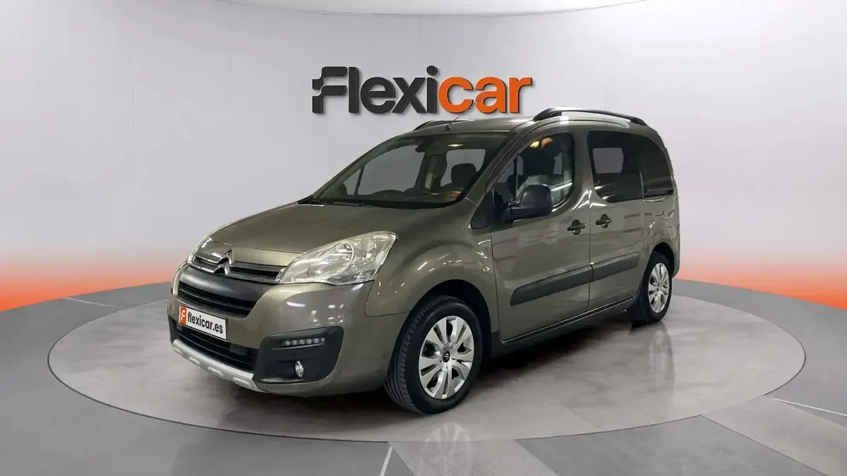 Usado Citroën Berlingo 110 CV (80 kW) 2017 Verde Monovolumen