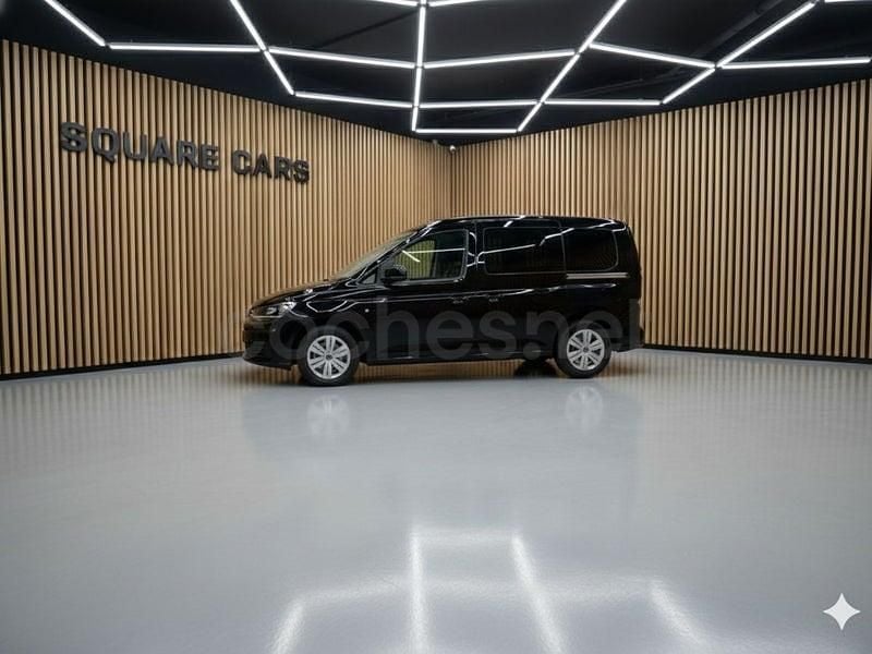 Usado VW Caddy 102 CV (75 kW) 2022 Negro Monovolumen