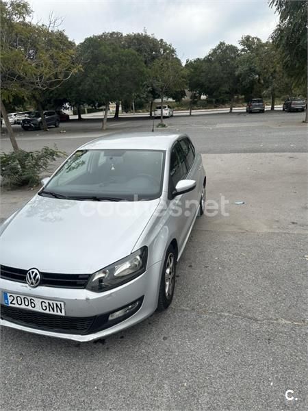 Gris / plata Usado 2009 VW Polo Advance Berlina | 4400 € (Super precio) - Imagen 1/4