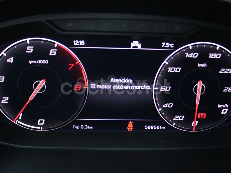 Usado Seat Arona Style 110 CV (80 kW) 2022 Rojo SUV