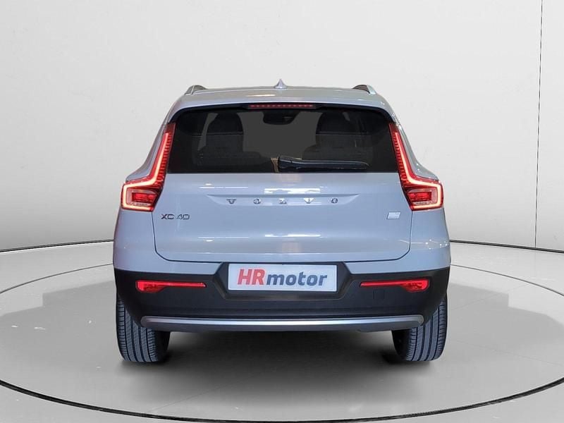 Usado Volvo XC40 Inscription 213 CV (156 kW) 2022 Blanco SUV