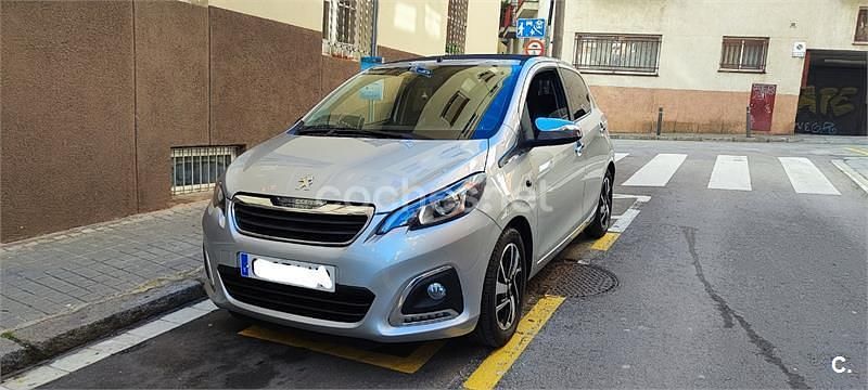 Usado Peugeot 108 Allure 69 CV (50 kW) 2017 Gris / plata Utilitario