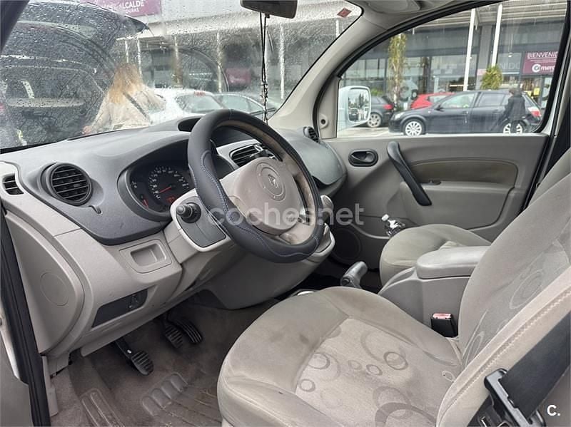 Usado Renault Kangoo Expression 85 CV (62 kW) 2009 Blanco Familiar