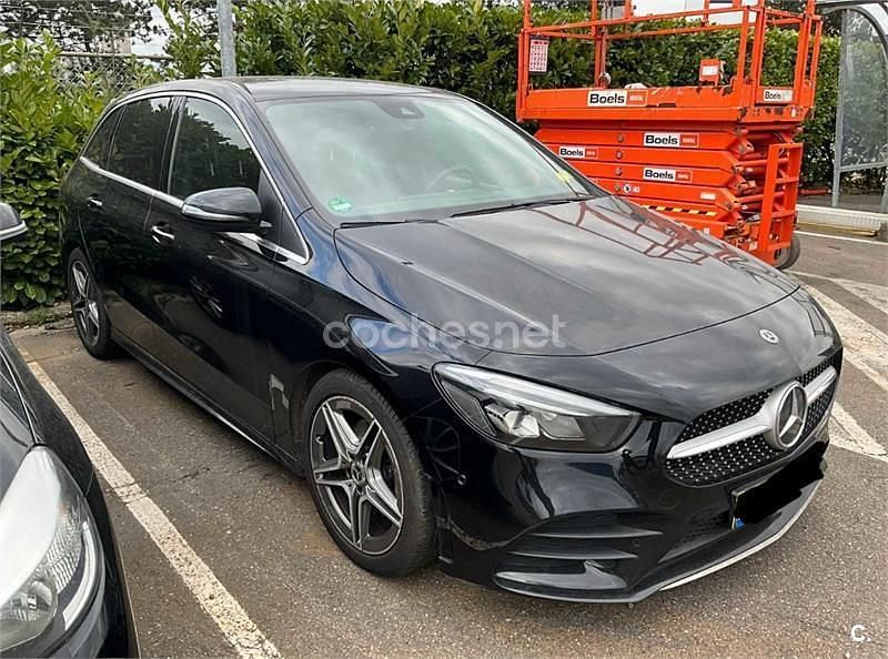 Usado Mercedes B180 109 CV (80 kW) 2019 Negro Monovolumen