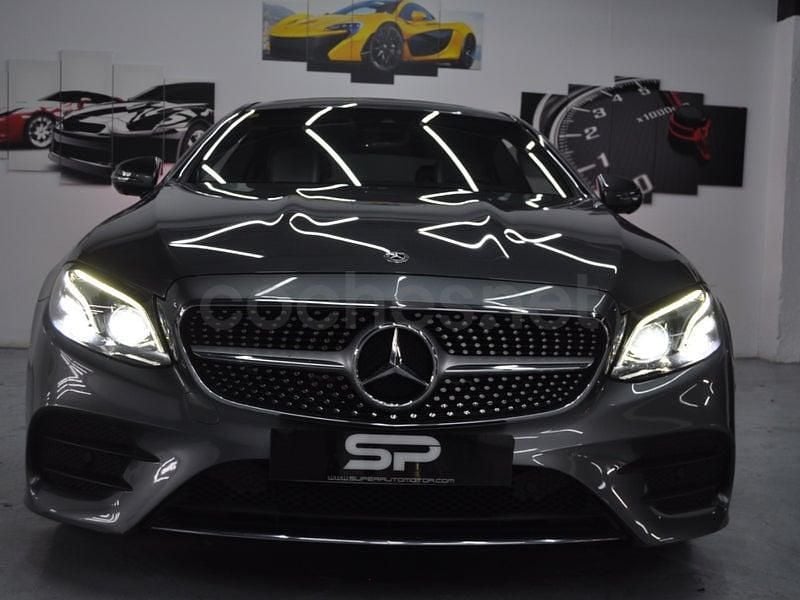 Usado Mercedes E220 194 CV (142 kW) 2020 Gris / plata Coupe