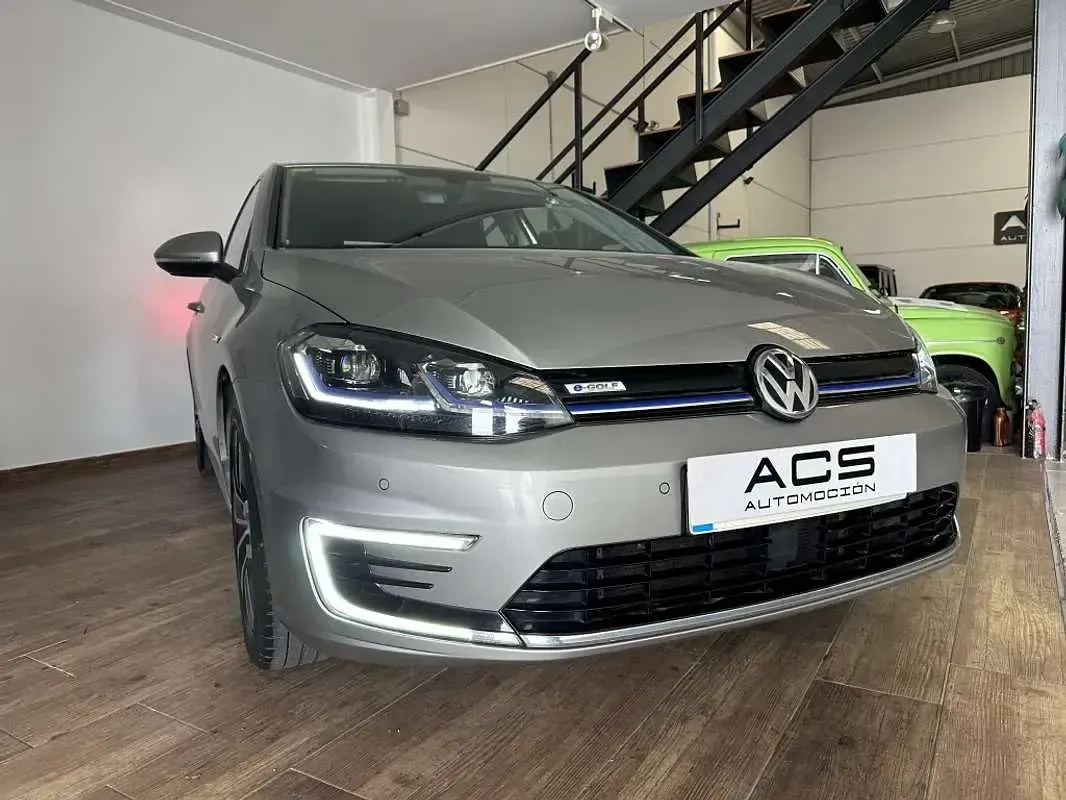Occasion VW e-Golf 100 kW (136 ch) 2021 Gris Citadine