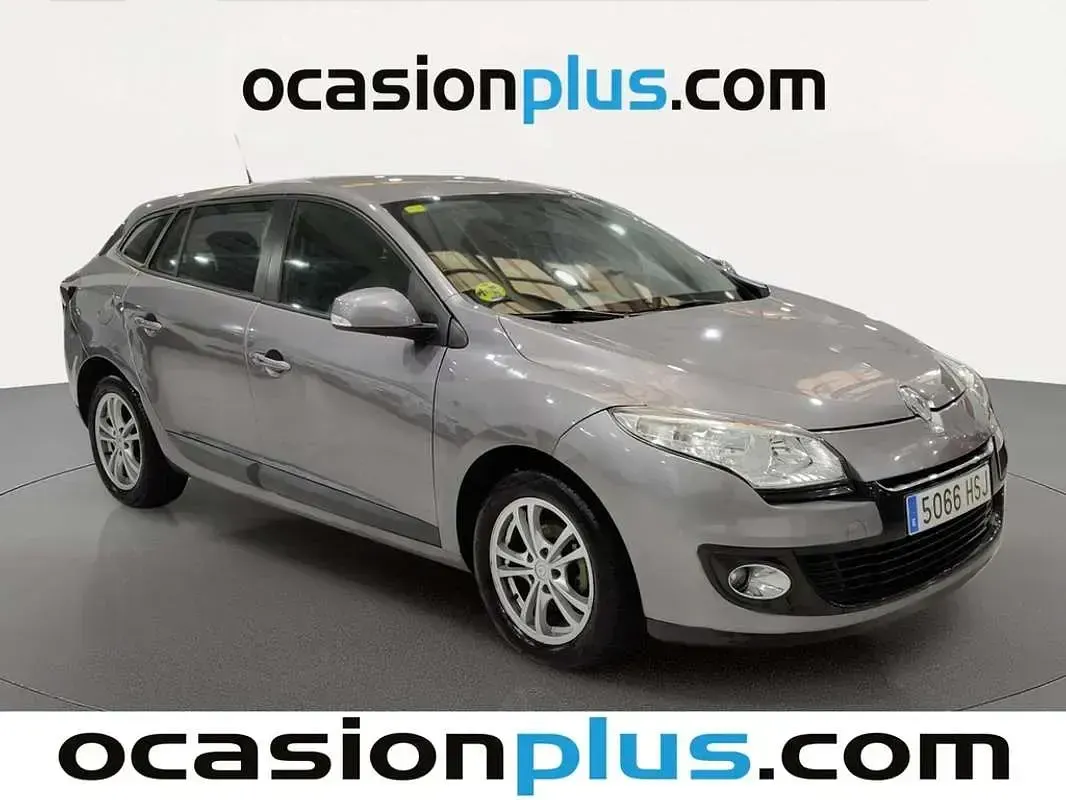 Usado Renault Mégane GrandTour Expression 110 CV (80 kW) 2013 Gris Familiar
